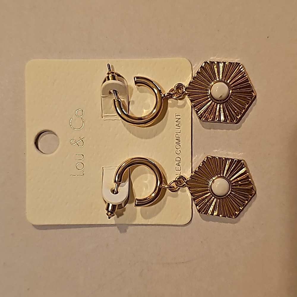 LOU & CO NWT Gold hoop drop earrings hexagon white stone center